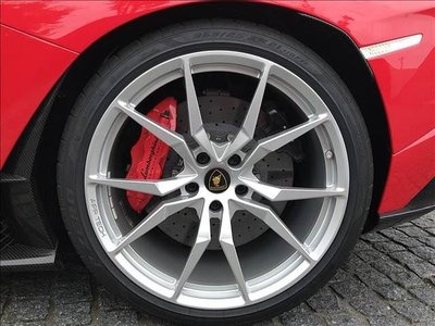 LAMBORGHINI AVENTADOR - 5