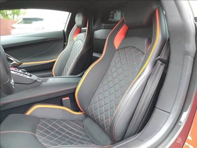 LAMBORGHINI AVENTADOR - 4