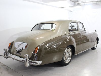 ROLLS-ROYCE SILVER CLOUD - 8