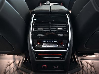 2021 BMW X7 — миниатюра 17