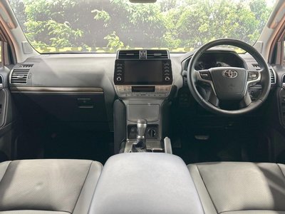 TOYOTA LAND CRUISER PRADO - 2