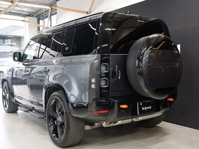 LAND ROVER DEFENDER - 3