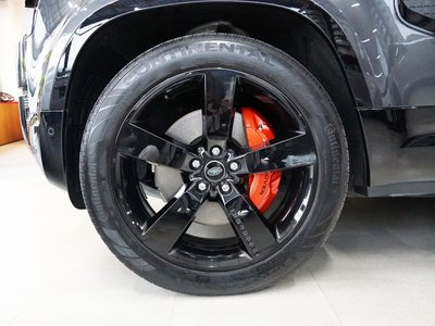 LAND ROVER DEFENDER - 4