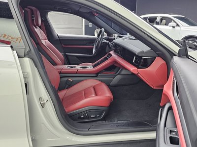 2023 Porsche TAYCAN 缩略图 17