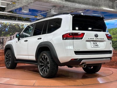 صورة مصغرة 28 لـ 2023 Toyota LAND CRUISER 300