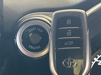 صورة مصغرة 65 لـ 2023 Toyota LAND CRUISER 300