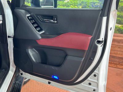 صورة مصغرة 33 لـ 2023 Toyota LAND CRUISER 300