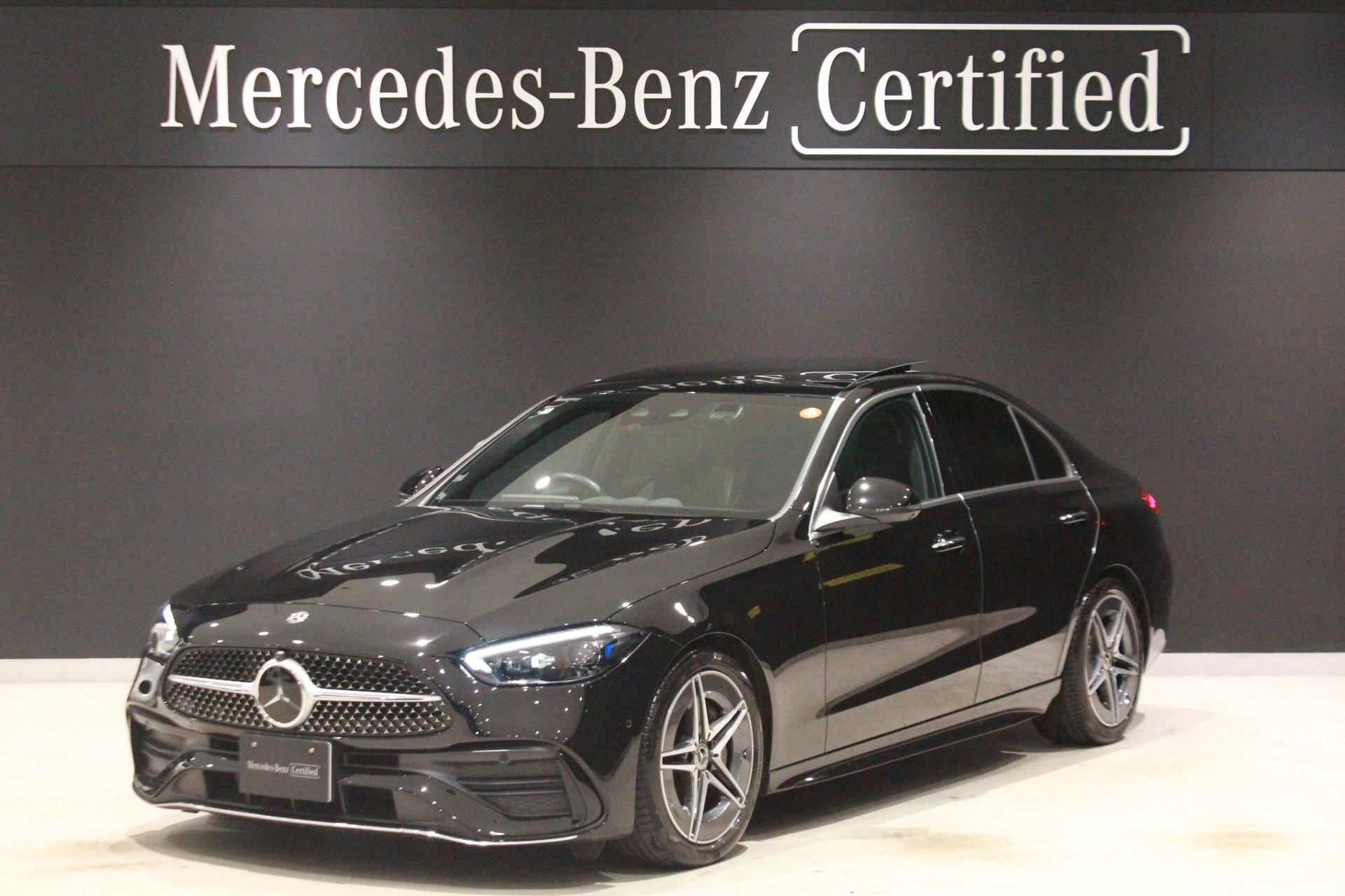 MERCEDES-BENZ C-CLASS - View 1