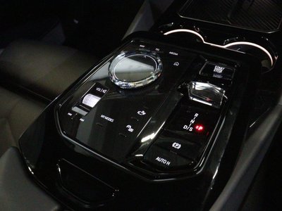 2024 BMW 5 SERIES TOURING 缩略图 31