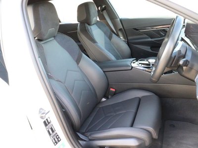 2024 BMW 5 SERIES TOURING 缩略图 18