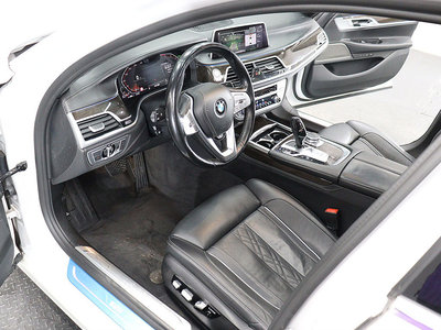 BMW 7 SERIES - 10