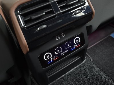 2024 BMW 5 SERIES — миниатюра 18