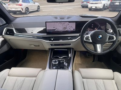 BMW X7 - 7