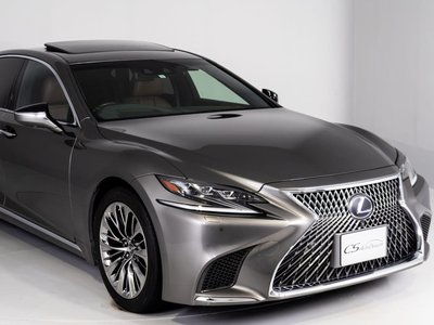 2017 Lexus LS — миниатюра 19