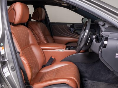 2017 Lexus LS — миниатюра 35