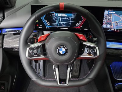 2025 BMW M5 缩略图 13