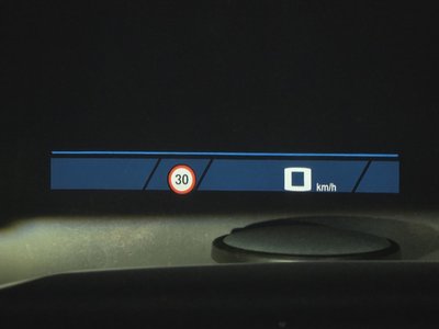 2025 BMW M5 缩略图 17