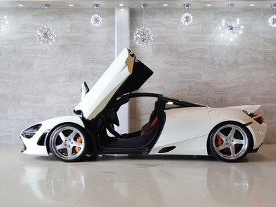 صورة 8 لـ 2018 Mclaren 720S