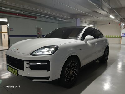 2025 Porsche CAYENNE 照片 1