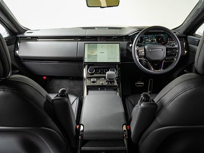 صورة 2 لـ 2023 LAND Rover RANGE ROVER SPORT