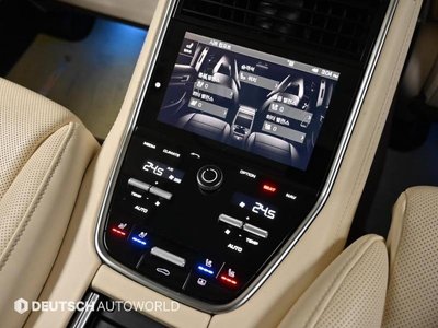 صورة مصغرة 16 لـ 2017 Porsche PANAMERA