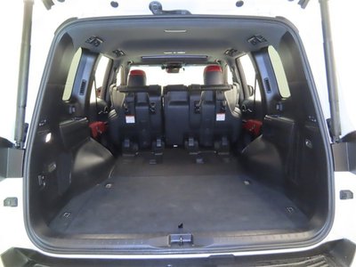 2023 Toyota LAND CRUISER 300 — миниатюра 34