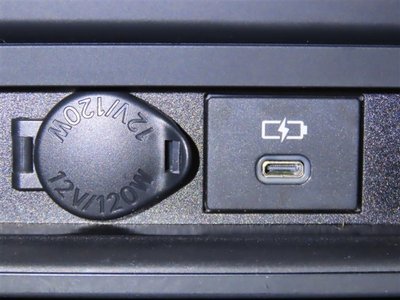 2023 Toyota LAND CRUISER 300 — миниатюра 25