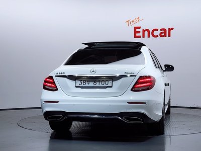 2019 Mercedes-BENZ E-CLASS — фото 3