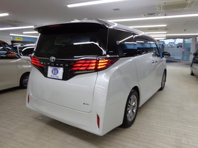 TOYOTA ALPHARD - 3