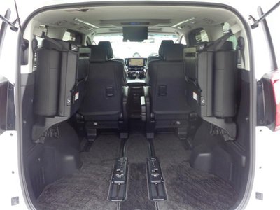 TOYOTA ALPHARD - 8