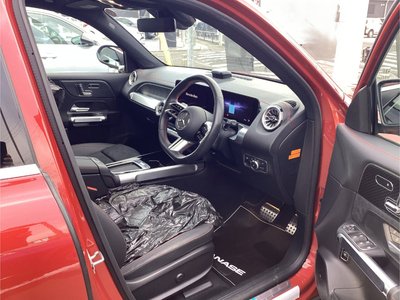 MERCEDES-BENZ EQB - 7