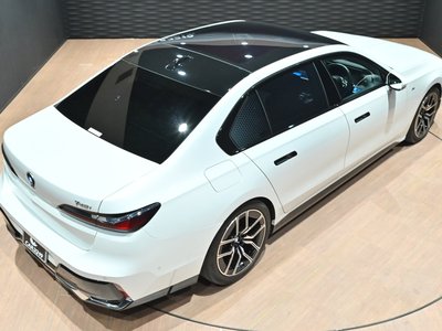 BMW 7 SERIES - 9