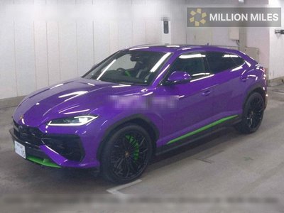 LAMBORGHINI URUS - 4