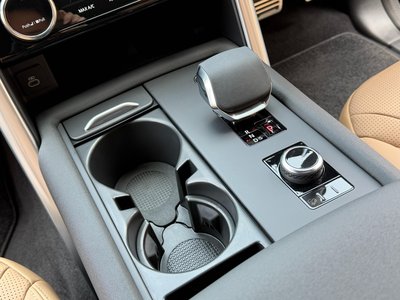 2024 LAND Rover DISCOVERY 缩略图 28