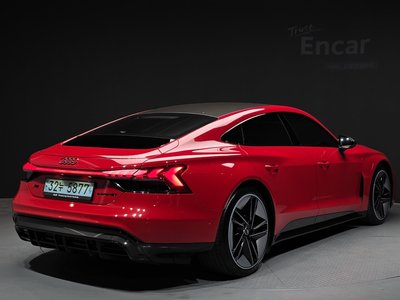 صورة 3 لـ 2022 AUDI RS E-TRON GT