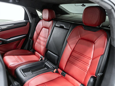 2023 Porsche CAYENNE thumbnail 17