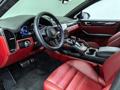 2023 Porsche CAYENNE thumbnail 18