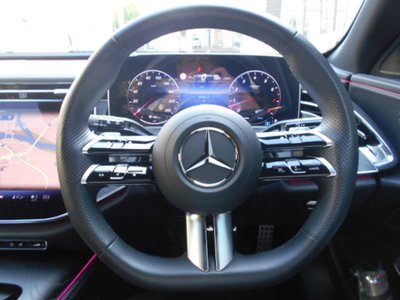 صورة 9 لـ 2025 Mercedes-BENZ E-CLASS