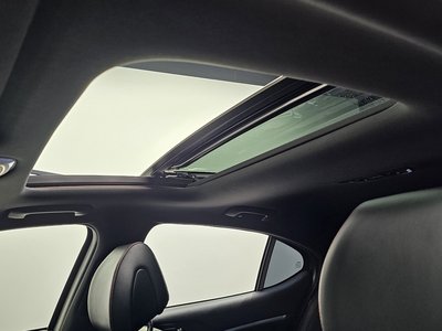 2023 Genesis THE NEW G70 — миниатюра 20