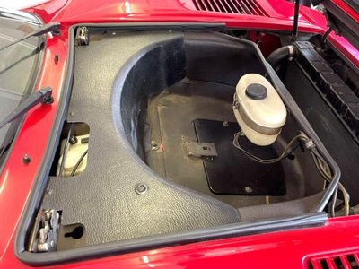 1985 Ferrari 308 GTB thumbnail 17