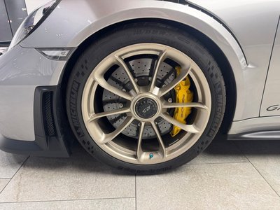 صورة مصغرة 32 لـ 2019 Porsche 911
