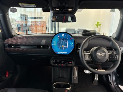 2025 MINI COOPER thumbnail 14