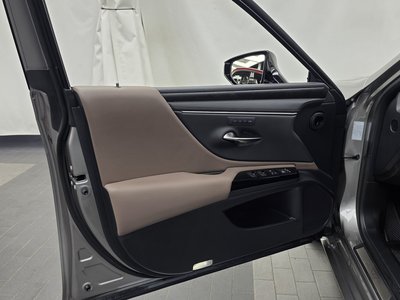 2024 Lexus ES — миниатюра 14