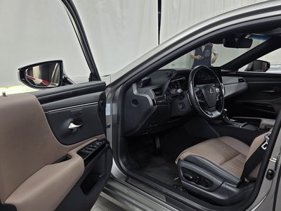 2024 Lexus ES — миниатюра 13