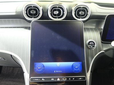 MERCEDES-BENZ GLC - 10