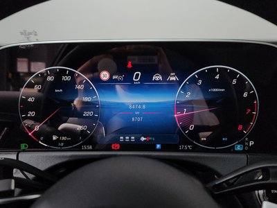 MERCEDES-BENZ E-CLASS - 8