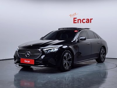 MERCEDES-BENZ E-CLASS - 1