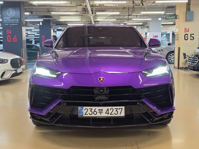 LAMBORGHINI URUS - 3