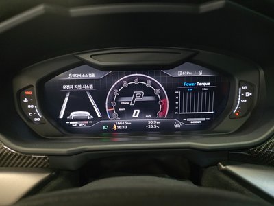 LAMBORGHINI URUS - 9