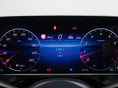 MERCEDES-BENZ E-CLASS - 8